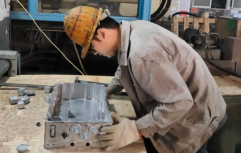 壓鑄巡檢，自檢